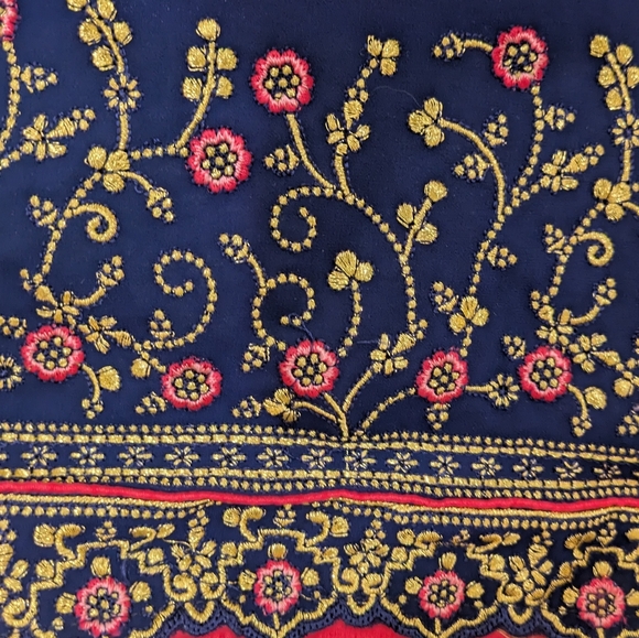 3-Piece Salwar Kameez Set Navy & Magenta Embroidered - Picture 3 of 13